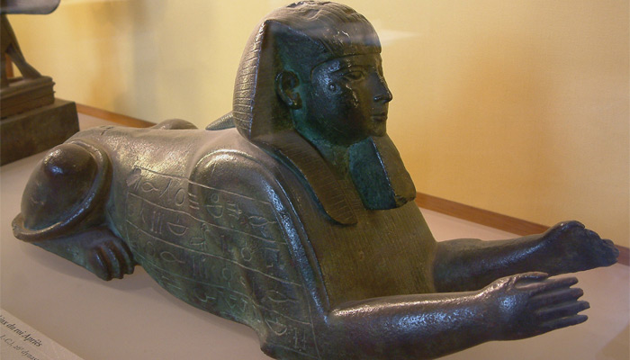 Agricultor descubrió monumento de la última dinastía de Egipto mientras cultivaba