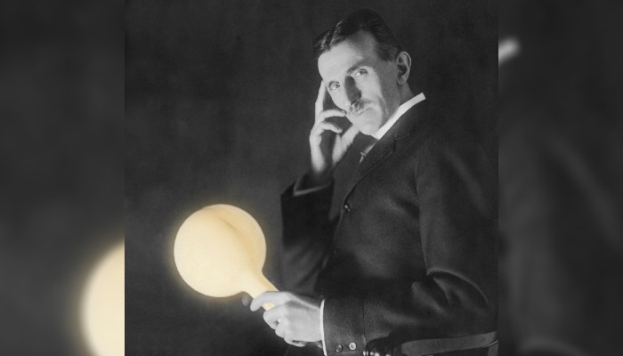 El Smartphone fue predicho por Nikola Tesla en 1927