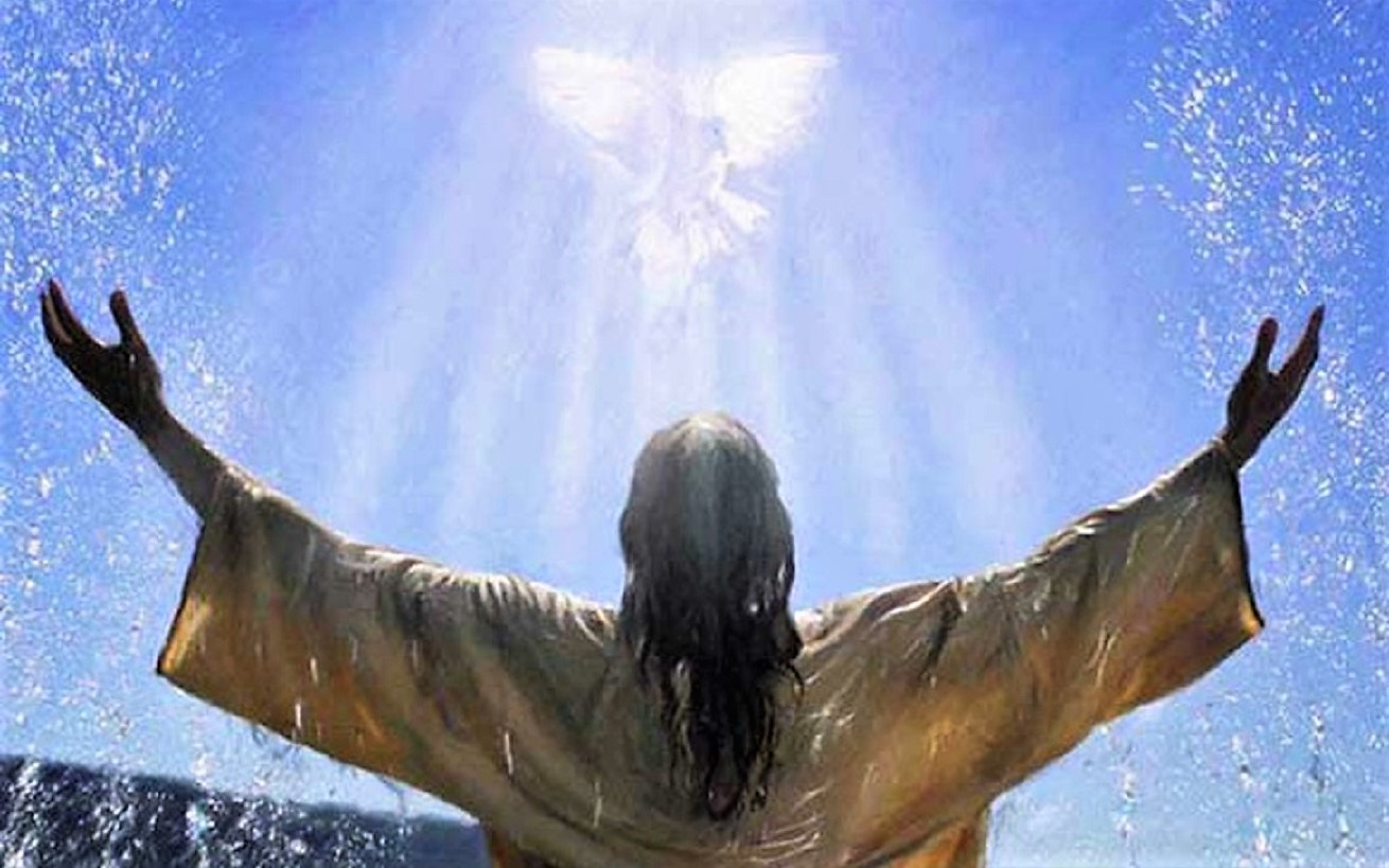 «Jesús» aparece en el cielo de Italia y muchos lo toman como señal del fin