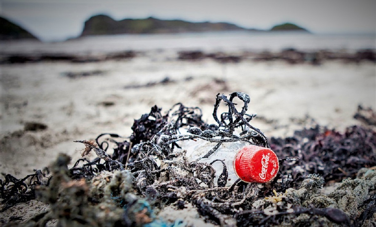 Coca-Cola es la «mayor generadora de plástico contaminante» del mundo