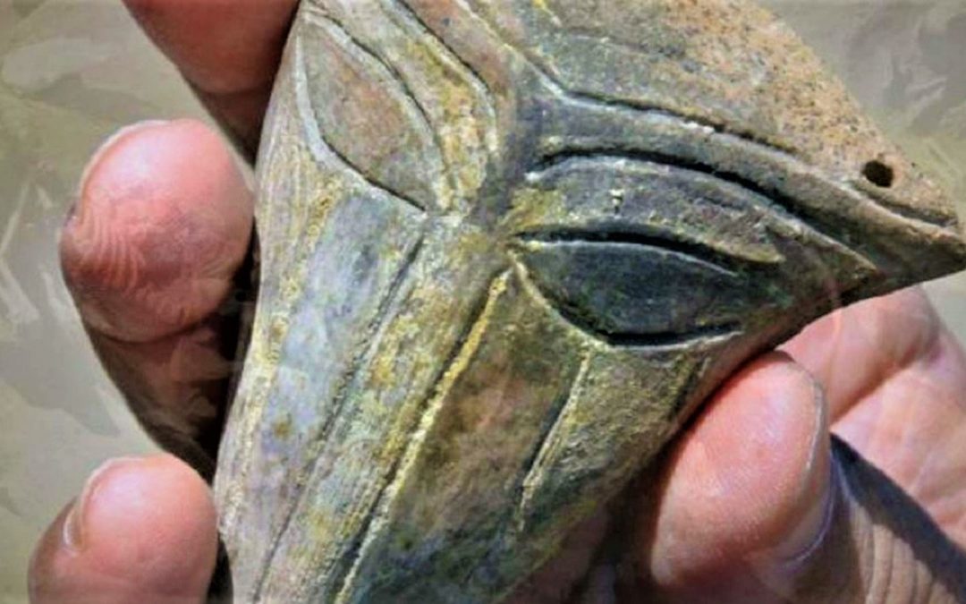 Arqueólogos hallan en Bulgaria una «máscara alien» de hace 6.000 años